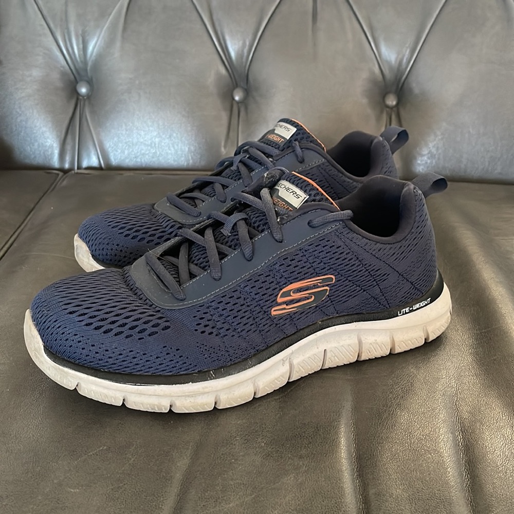 Skechers Lite-Weight Memory Foam - image 2